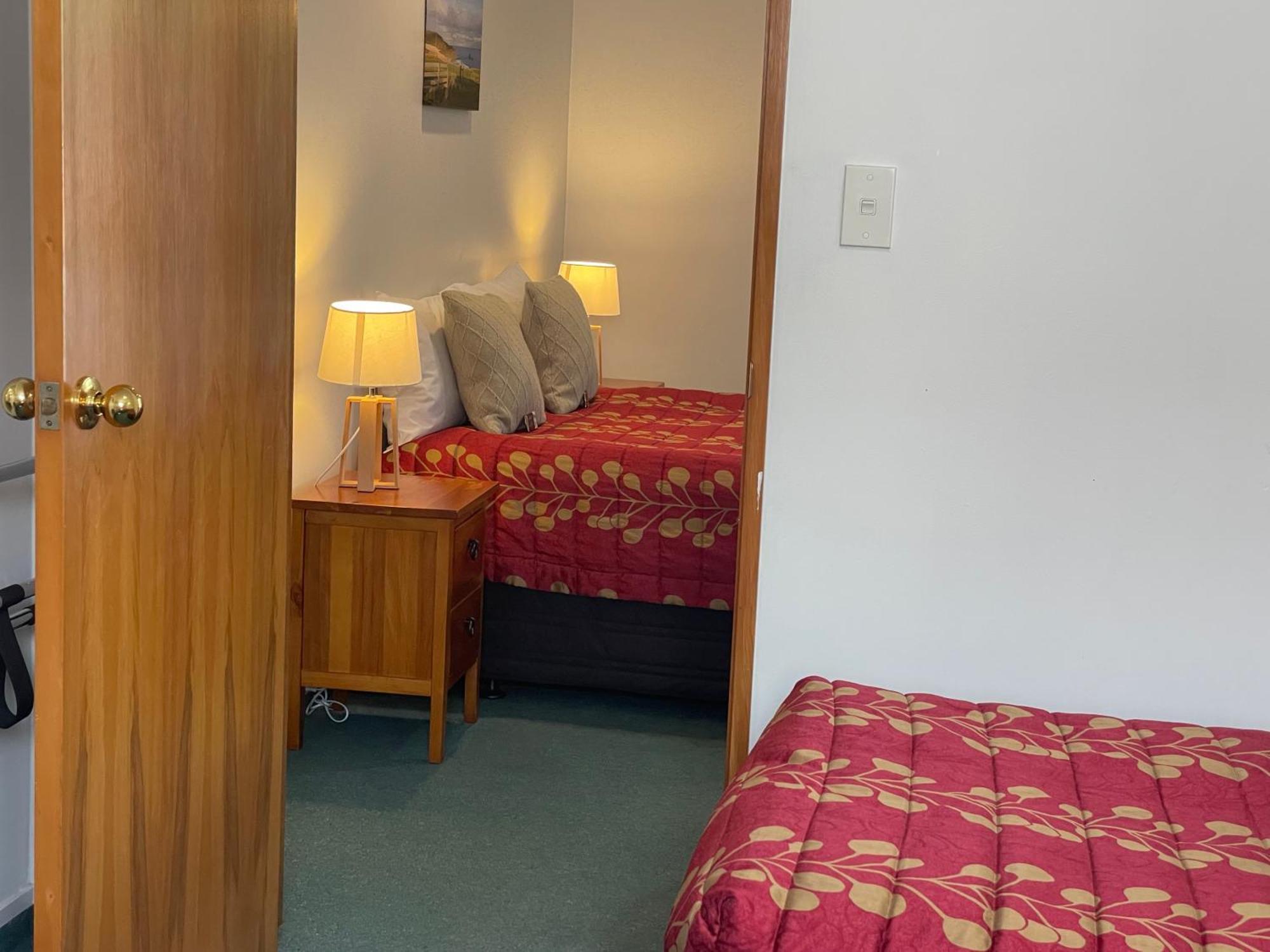 Asure Ambassador Motor Lodge Oamaru Eksteriør billede